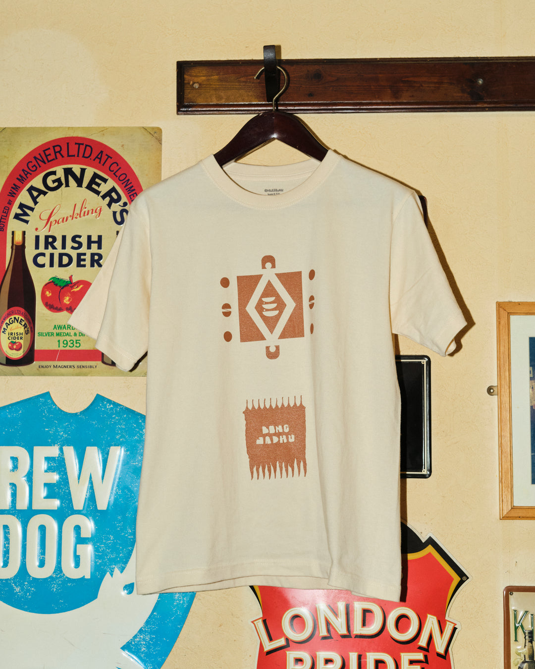 HOUSSE × Bong Sadhu OG LOGO S/S TEE
